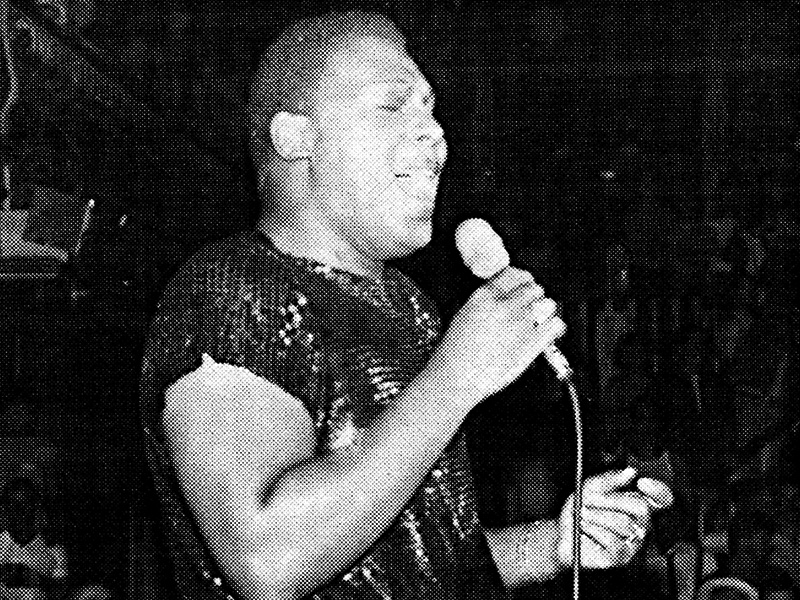 Sylvester singing